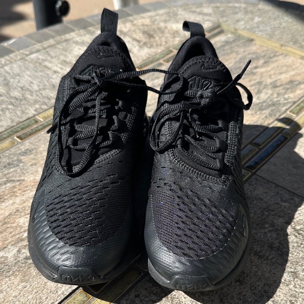Nike Black Air Max Athletic Shoes